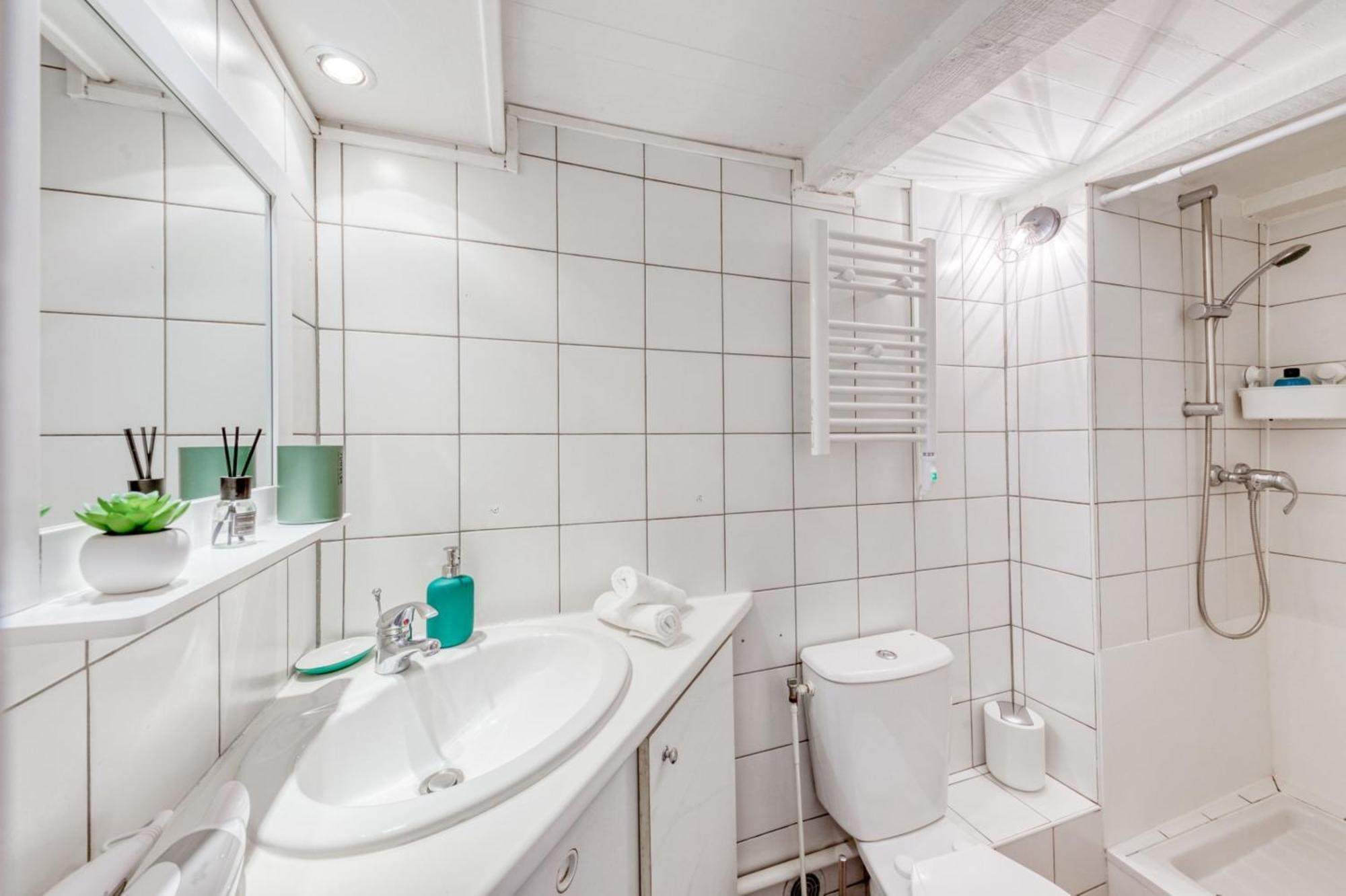 Le Cocon - Confort - Cinema - Espace De Travail - Netflix & Chill - Proche Paris - Offre Speciale Кашан Экстерьер фото